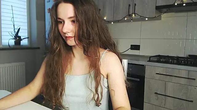 MilenaRossa from StripChat is Freechat