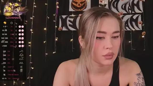 MillyMaay from StripChat