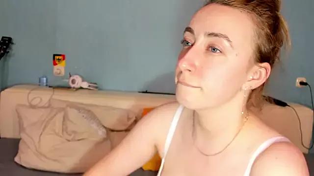 mimi_nati from StripChat