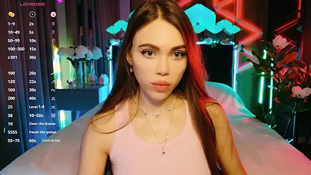 MimiFors from StripChat is Freechat
