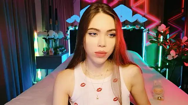 MimiFors from StripChat is Freechat