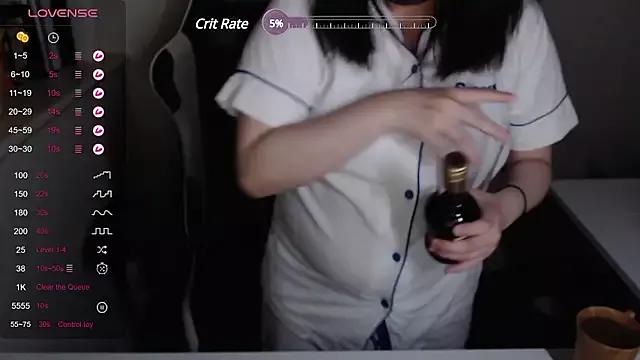 mimika0403 from StripChat