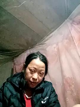 Minnakutew20 from StripChat is Freechat