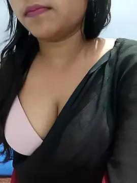 Minnybaby from StripChat is Freechat
