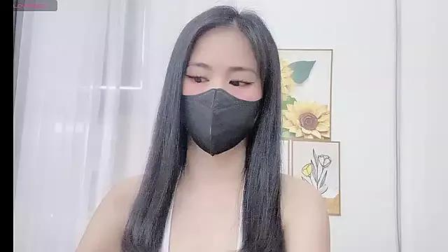 Mint2k from StripChat is Freechat