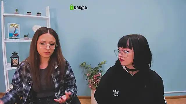 mira_cool_ from StripChat is Freechat