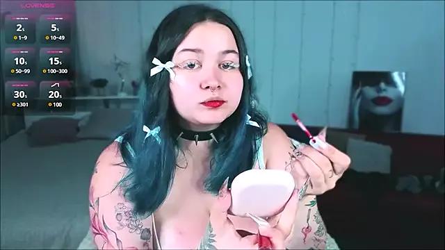 Mira_Fyre from StripChat is Freechat
