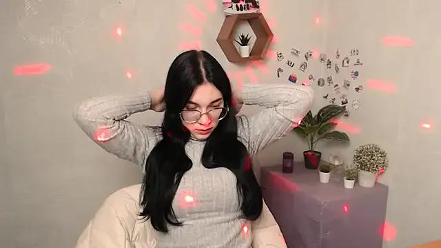 MiraBabe_ from StripChat is Freechat