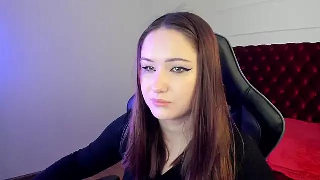 MiraEvansi from StripChat is Freechat
