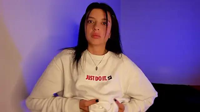 MirandaVixen from StripChat is Freechat