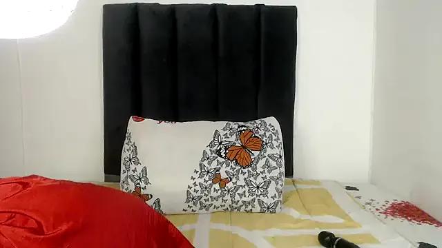 Miss-Berries from StripChat is Freechat