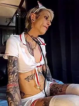 Miss-Paradise from StripChat