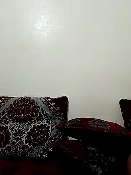 Miss-Queen from StripChat is Freechat