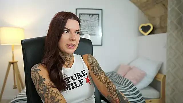 miss__diamond__ from StripChat