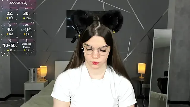 miss__evelyne on StripChat 