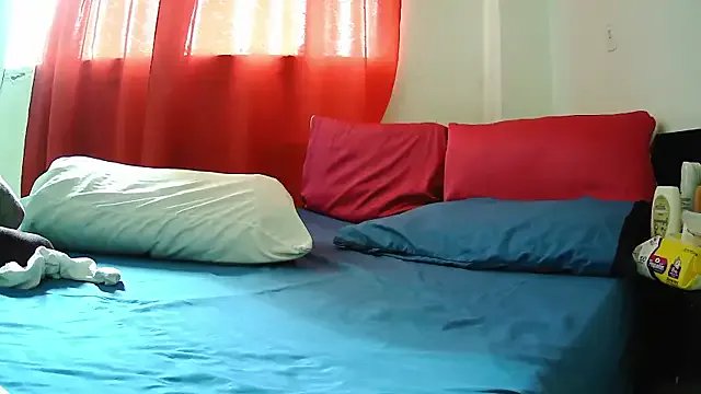 MissAsly on StripChat 