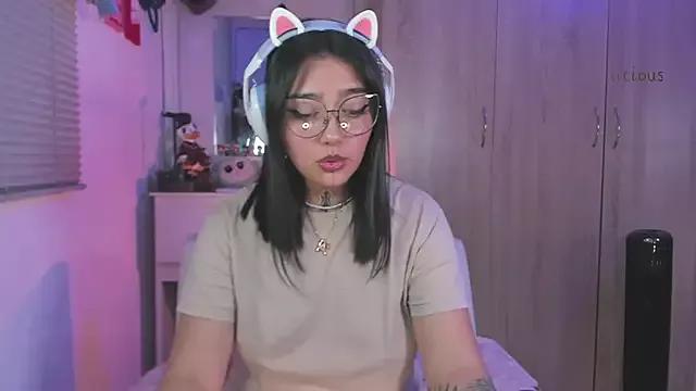 Misscherrykath from StripChat