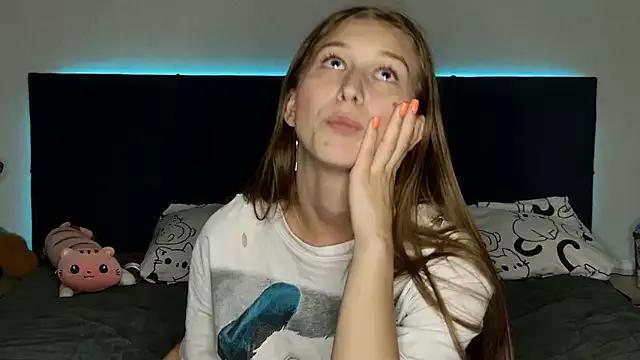 MissEmilyMiller from StripChat is Freechat