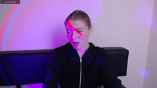 Checkout girls naked models with similar nickname. Cute sexy Free Models.