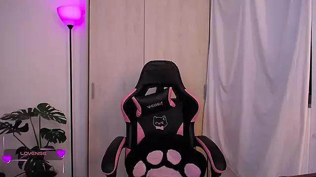 MissPuchi from StripChat
