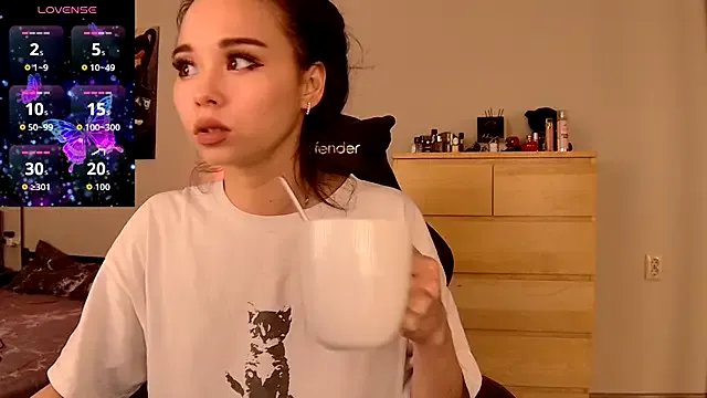 Missss_Eva on StripChat 