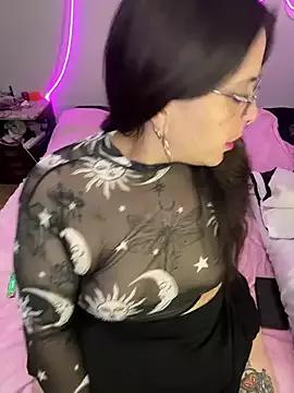 Mizztikaa from StripChat