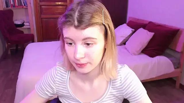 Molly_Babe_ from StripChat is Freechat