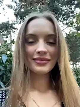 Molly_Murrr from StripChat