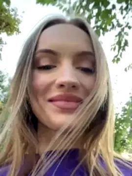 Molly_Murrr from StripChat