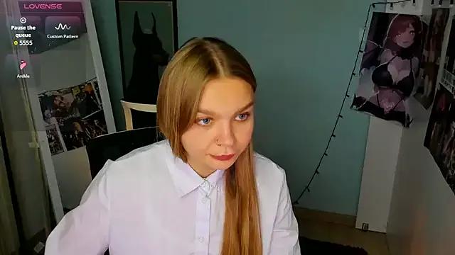 Checkout girls naked models with similar nickname. Cute sexy Free Models.