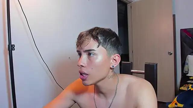 MollyandFher from StripChat is Freechat