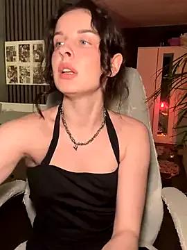 MollyBer from StripChat is Freechat