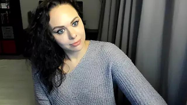 MollyCheiz from StripChat is Freechat