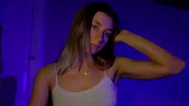 MollyHartX from StripChat