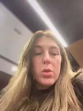 MommmyYummy from StripChat