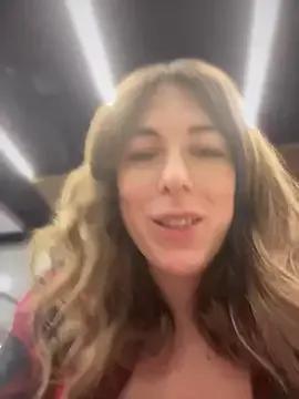 MommmyYummy from StripChat