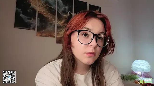 MonaHarcum from StripChat is Freechat
