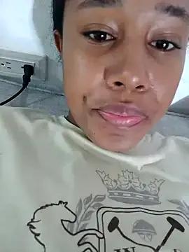 MoniqueMulberry from StripChat is Freechat