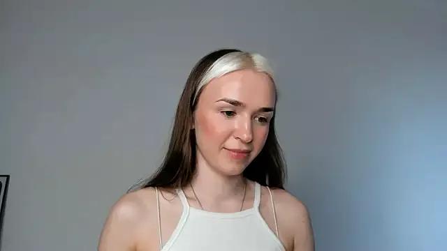 Checkout girls naked models with similar nickname. Cute sexy Free Models.