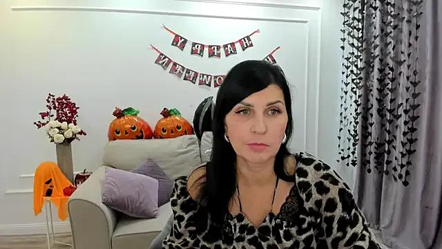 Moon_Veloure1 from StripChat is Freechat