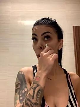 MoonaMuslim from StripChat