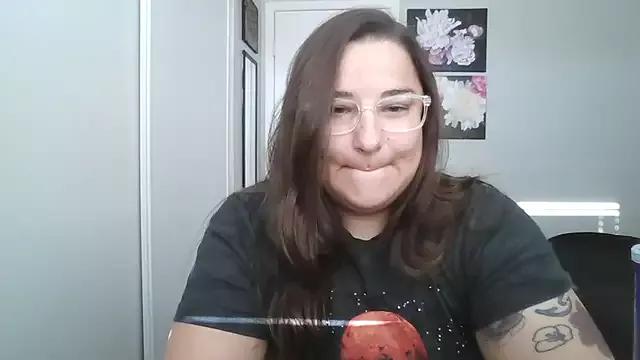 MoonBalloons from StripChat