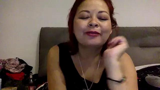moonbby from StripChat