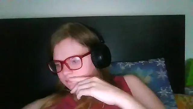 Moonolighta from StripChat is Freechat