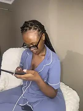 Moonzy77 from StripChat is Freechat