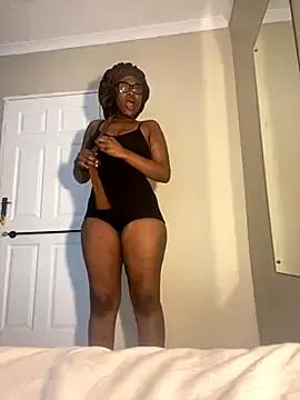 Moonzy77 from StripChat is Freechat