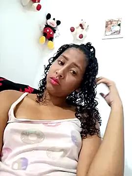 Morenita-sexi1 from StripChat is Freechat