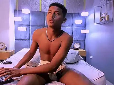 MorenitoDigno from StripChat is Freechat