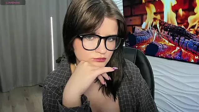 Mori_Girll from StripChat is Freechat