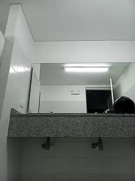 moro28vergon from StripChat